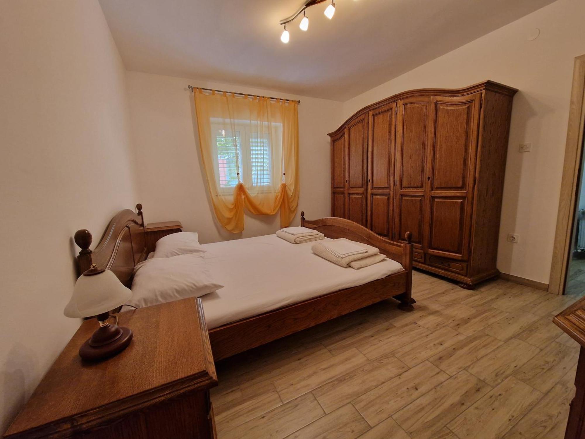 Apartments And Room Suza Senj (Lika-Senj) Quarto foto